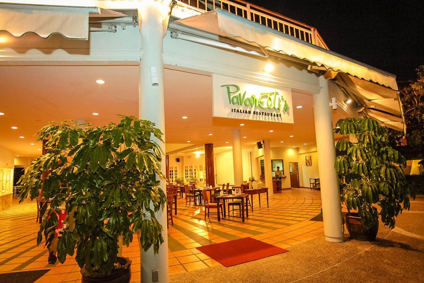 Patong Resort Hotel - Sha Extra Plus Exterior foto